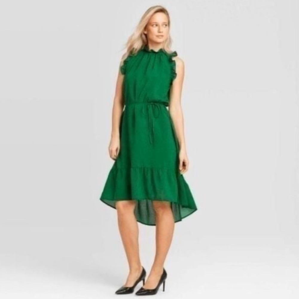 Who What Wear Kelly Green Polka Dot Ruffle
High-Low Midi Dress